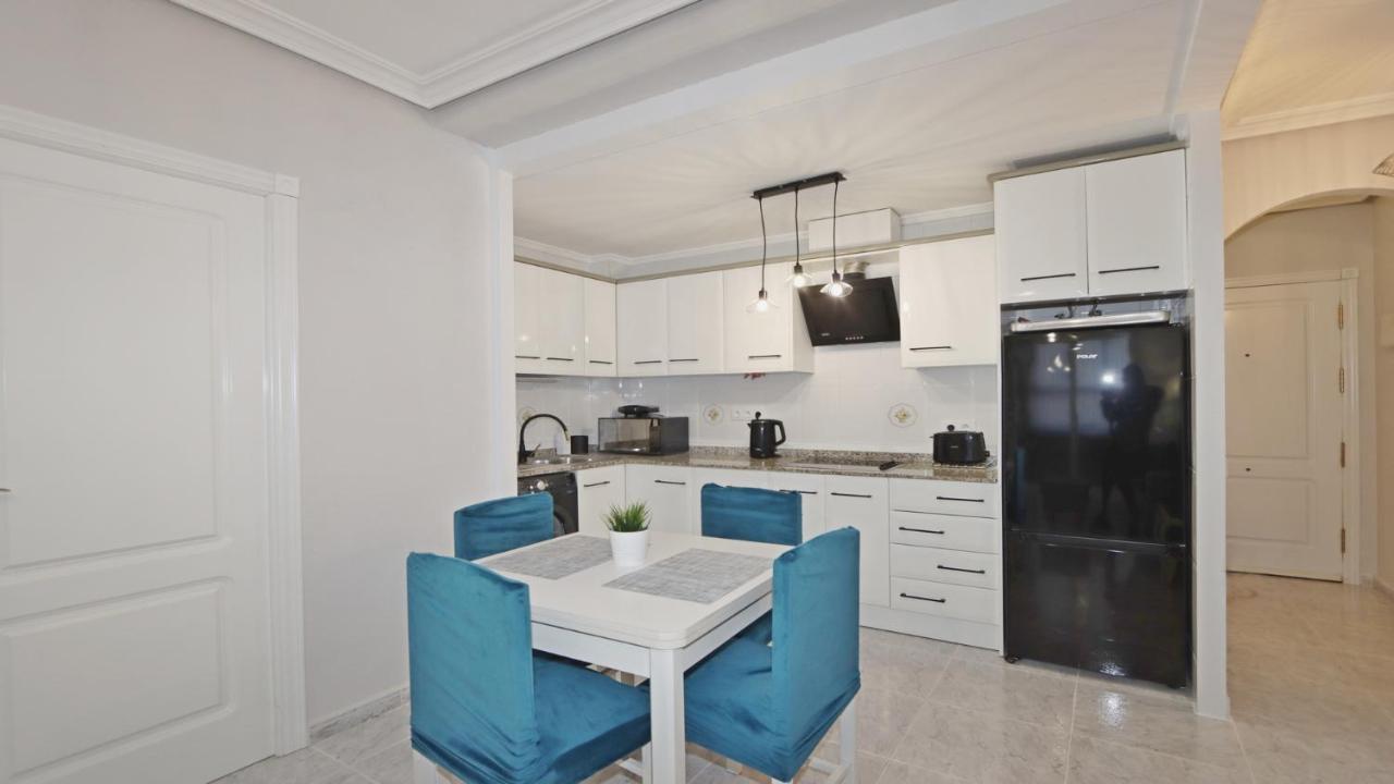 Ref 9033 Apartamento Moriones Torrevieja Eksteriør billede